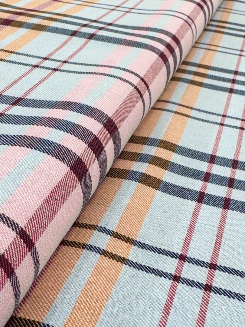 TECIDO ROMA XADREZ - DES 2 - VARIANTE 5 1 TECIDO ROMA XADREZ - DES 2 - VARIANTE 5