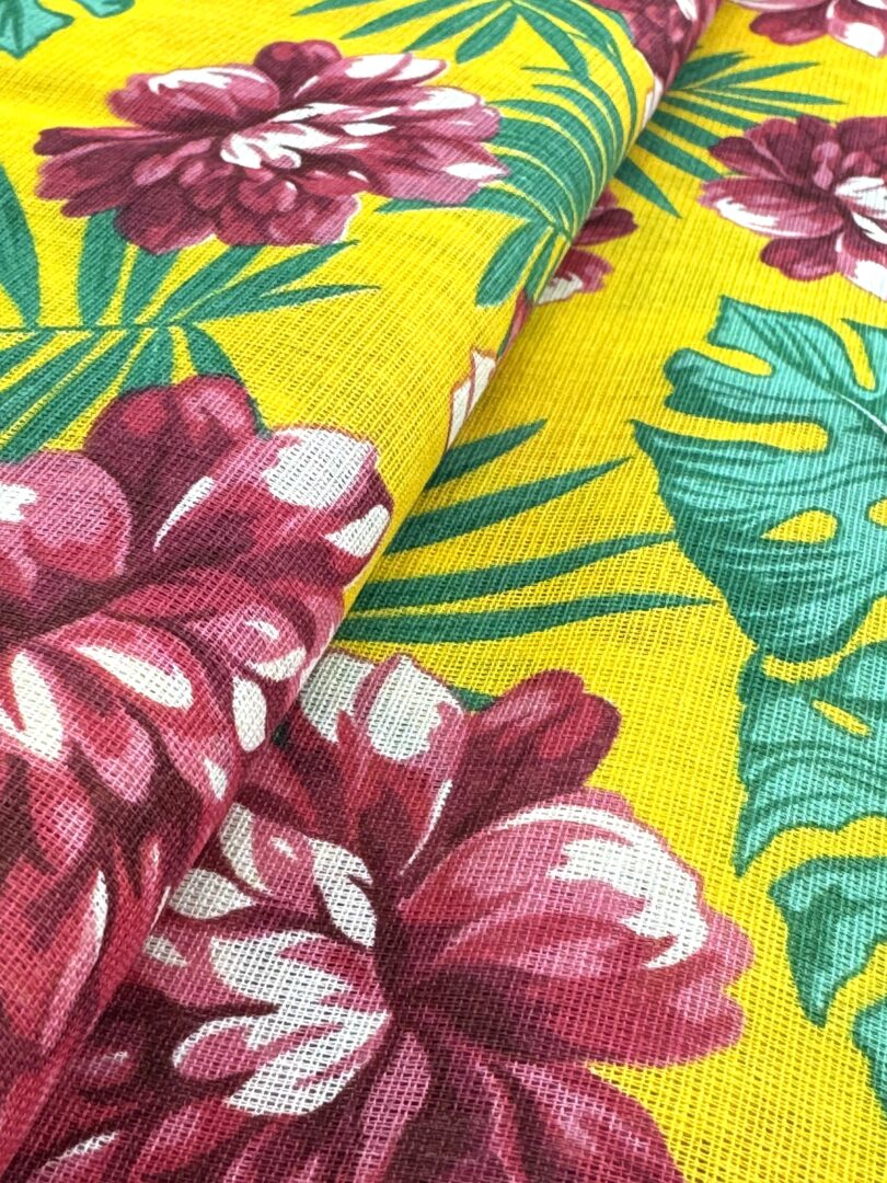 TECIDO CHITÃO FUNDO AMARELO 1 TECIDO CHITÃO FUNDO AMARELO