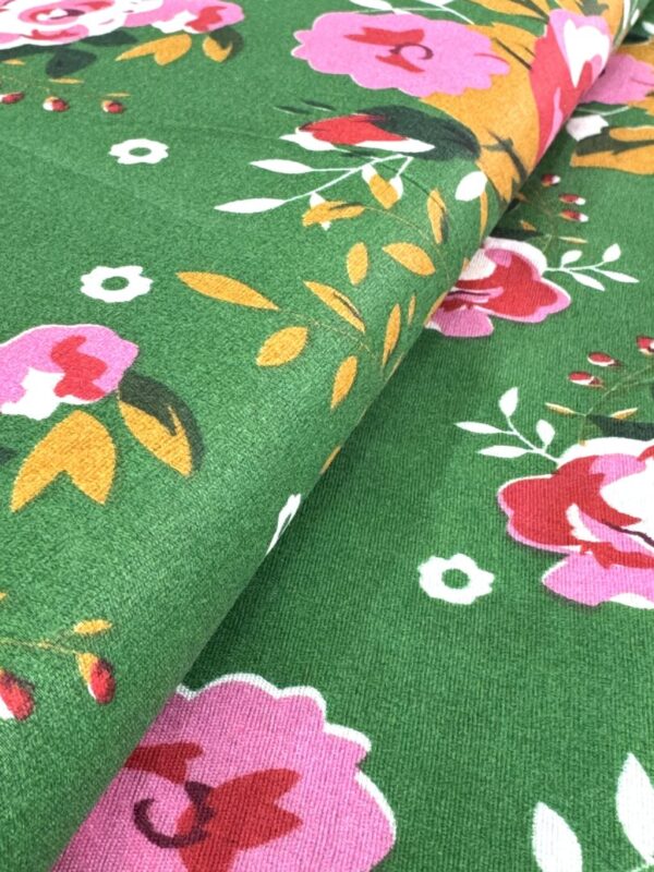 TECIDO CHITÃO FUNDO VERDE