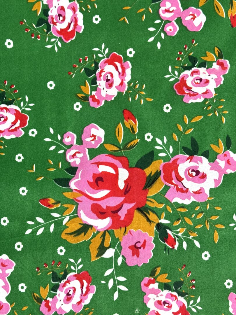 TECIDO CHITÃO FUNDO VERDE 2 TECIDO CHITÃO FUNDO VERDE - Imagem 2