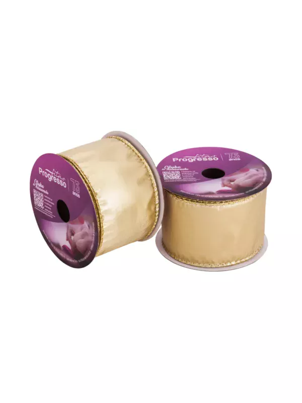 Fita de Natal Aramada Dourada 63mm Fitas Progresso em ângulo destacando o brilho metalizado e a largura.